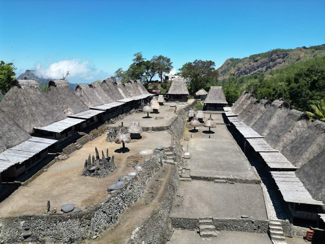 Flores Cultural Highlight Tour packages 5 days 4 nights