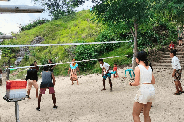 Highlight attractions to do on Flores Island, Indonesia