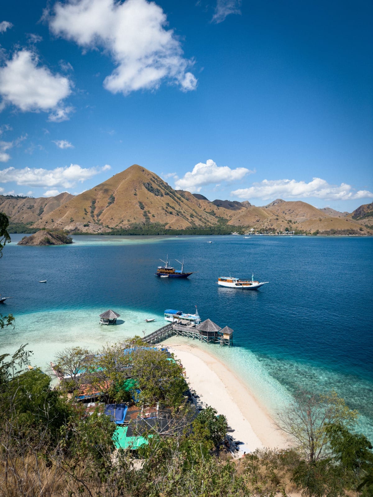 Advennture to komodo island in Indonesia