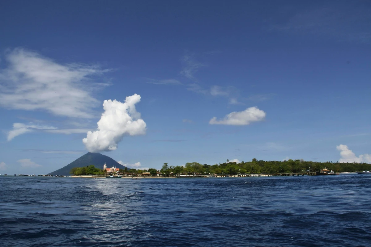 Travel to Flores & Komodo island with local tour organizer
